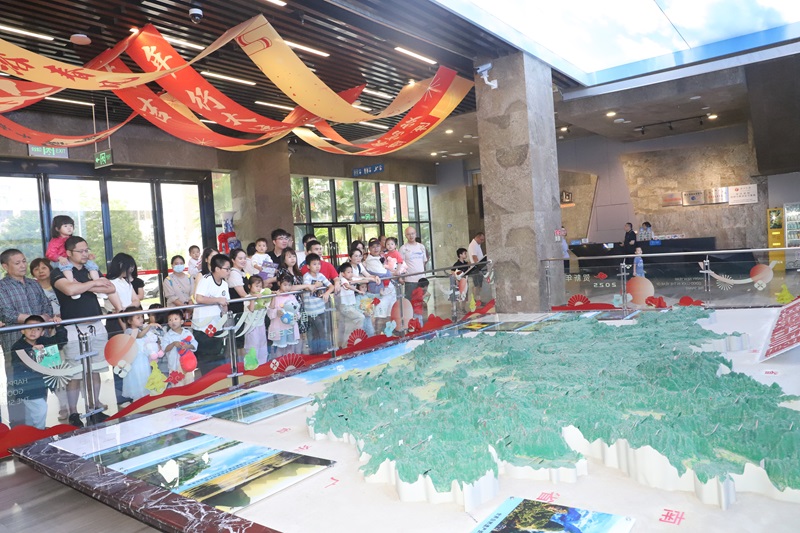 探索自然 童繪清風(fēng)丨 廣咨集團(tuán)舉行2025年職工親子活動(dòng)